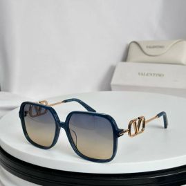 Picture of Valentino Sunglasses _SKUfw56810103fw